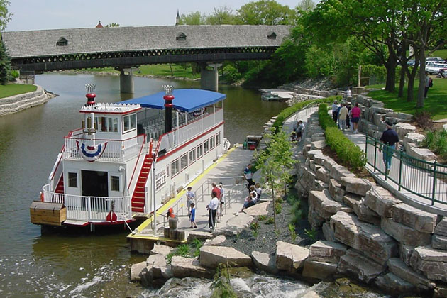 Frankenmuth Covered Bridge and Riverboat